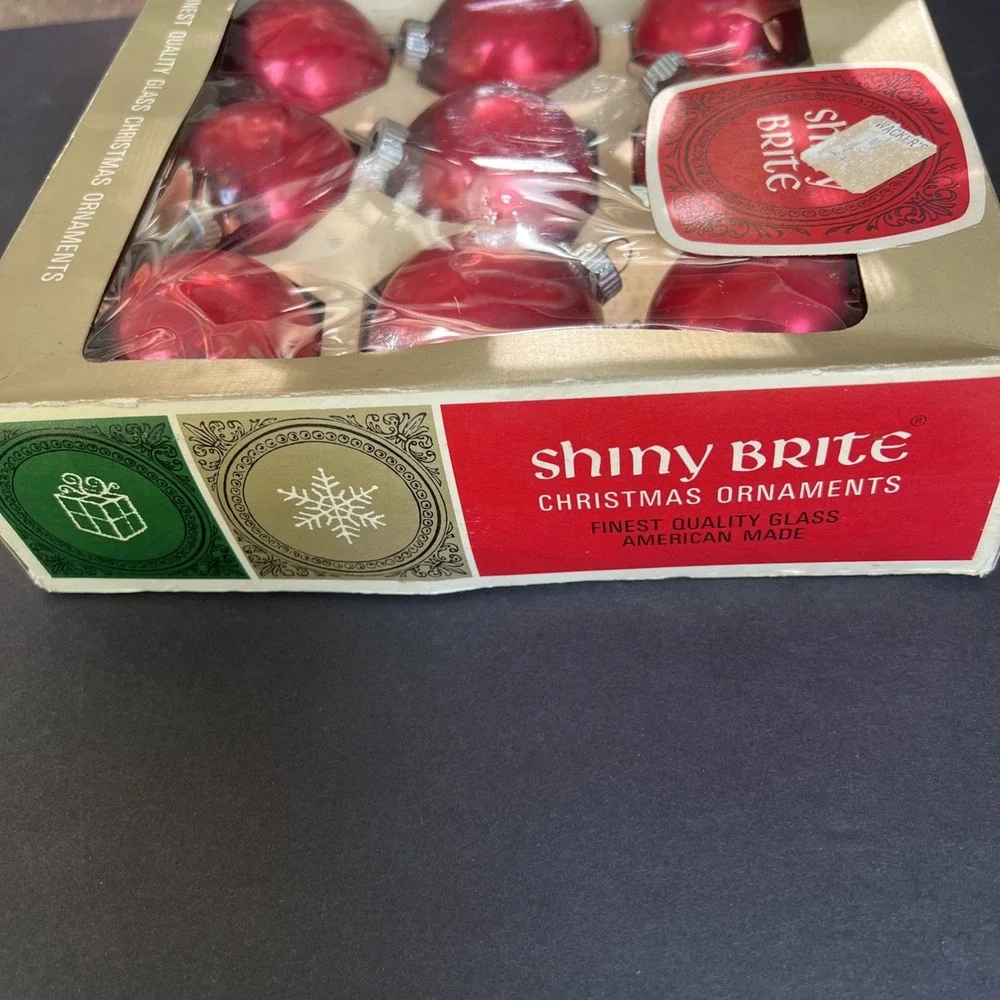 Vintage Shiny Brite Set Of 9 Glass Ornaments Red 2 1/4